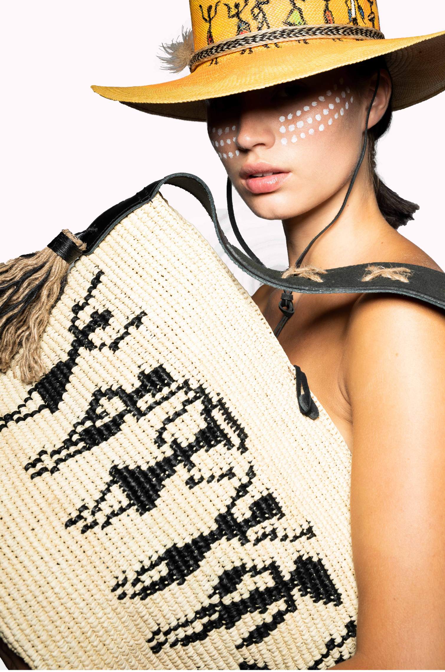 AFRICAN FIGURES CROCHET PANAMA BAG